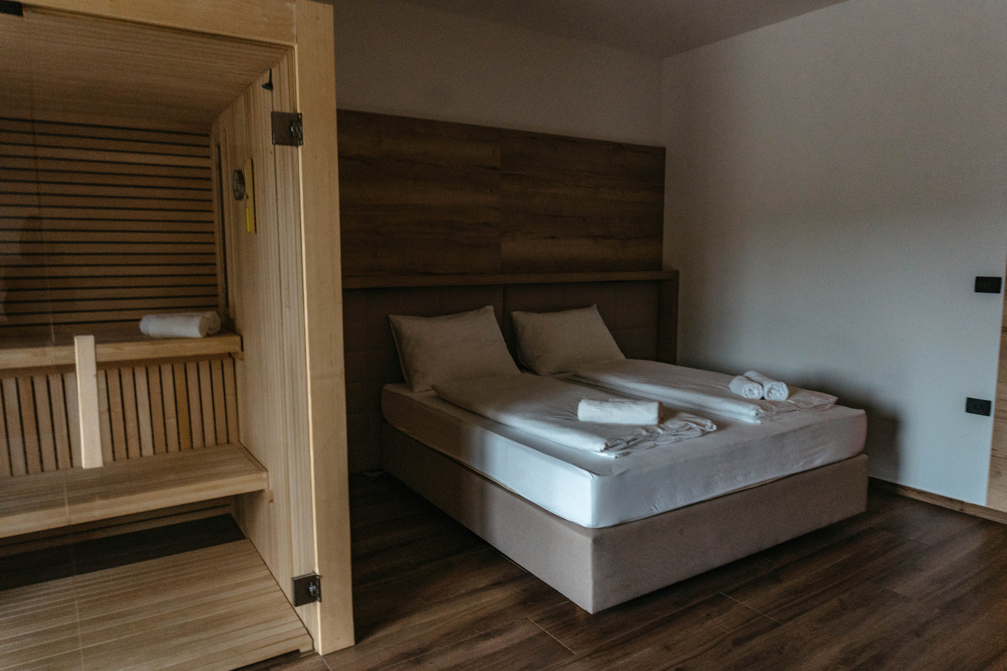 Extra nights for Full Week Deluxe Hotel Package