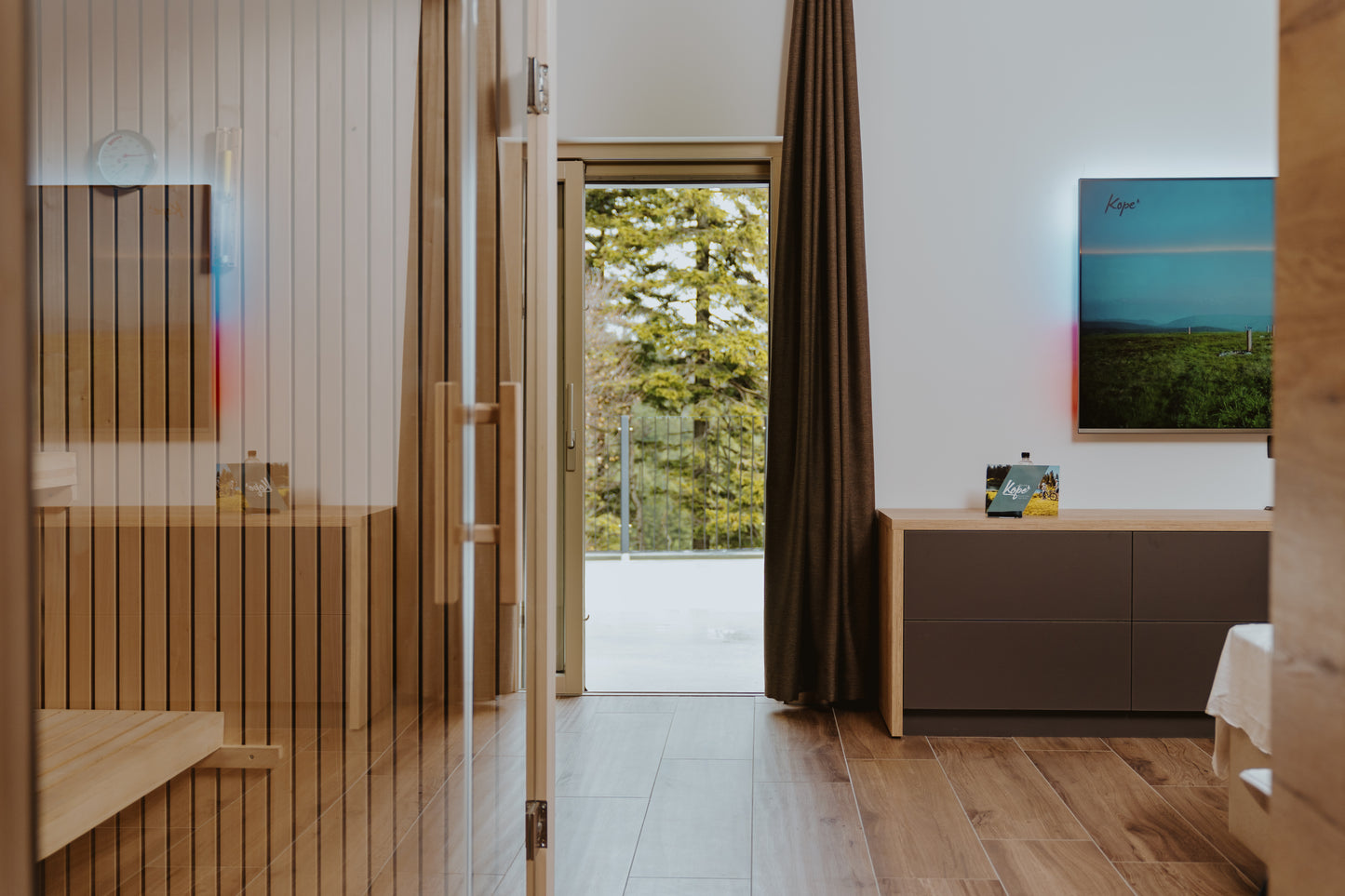 Deluxe Room for with 4 beds